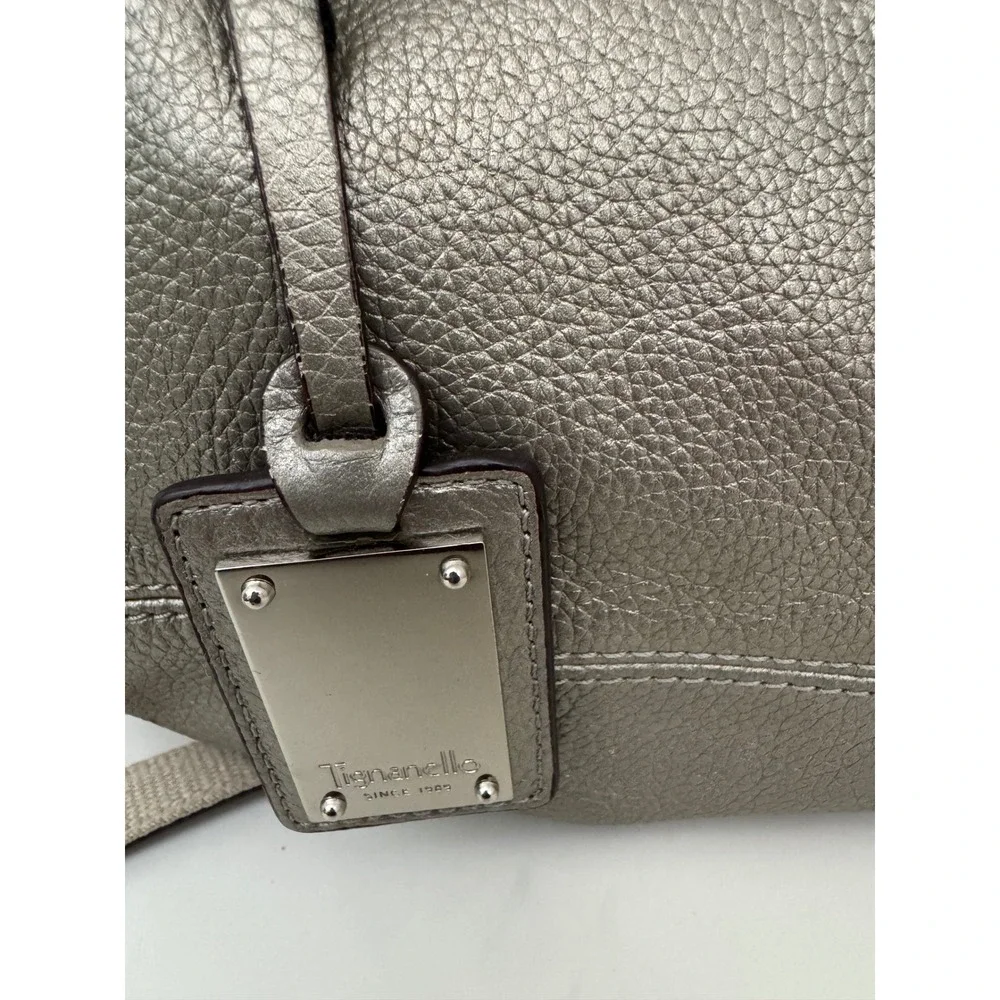Tignanello Metallic Silver Pebbled Leather Satchel Y2K Crossbody Bag Handbag